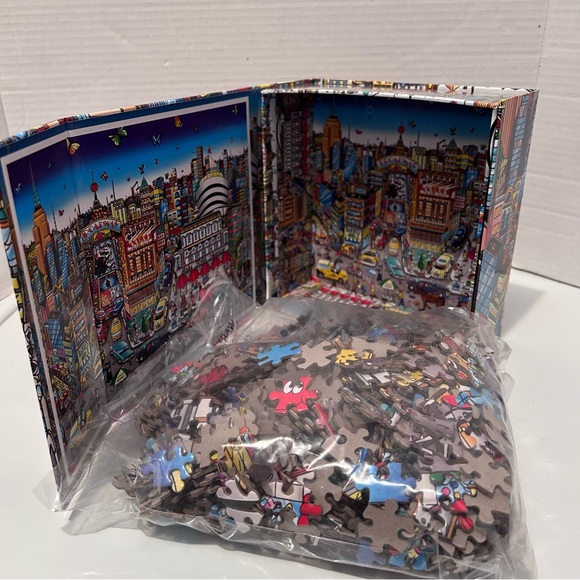 1000 pcs Browsing & Butterflies on 5th Ave Jigsaw Puzzles with magnetic snap box - Picture 2 of 12